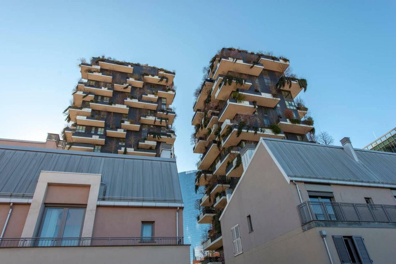 Joivy 1Br Apt In Isola With Stunning View To Bosco Verticale Milan Bagian luar foto